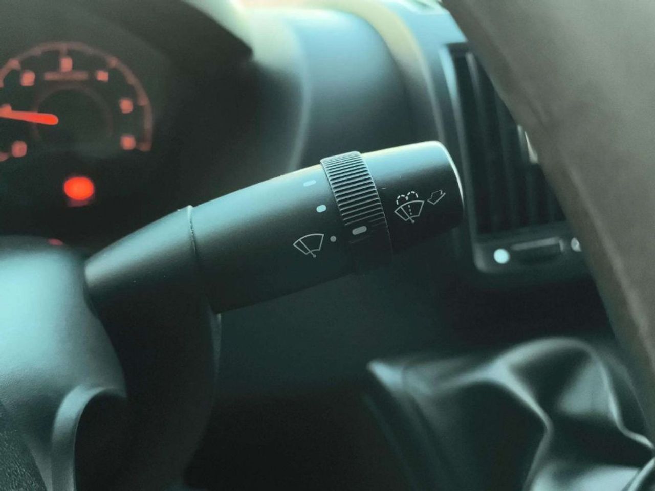 Citroën Jumper BlueHDi 103KW (140CV) Furgón 35L2H2 - foto 17