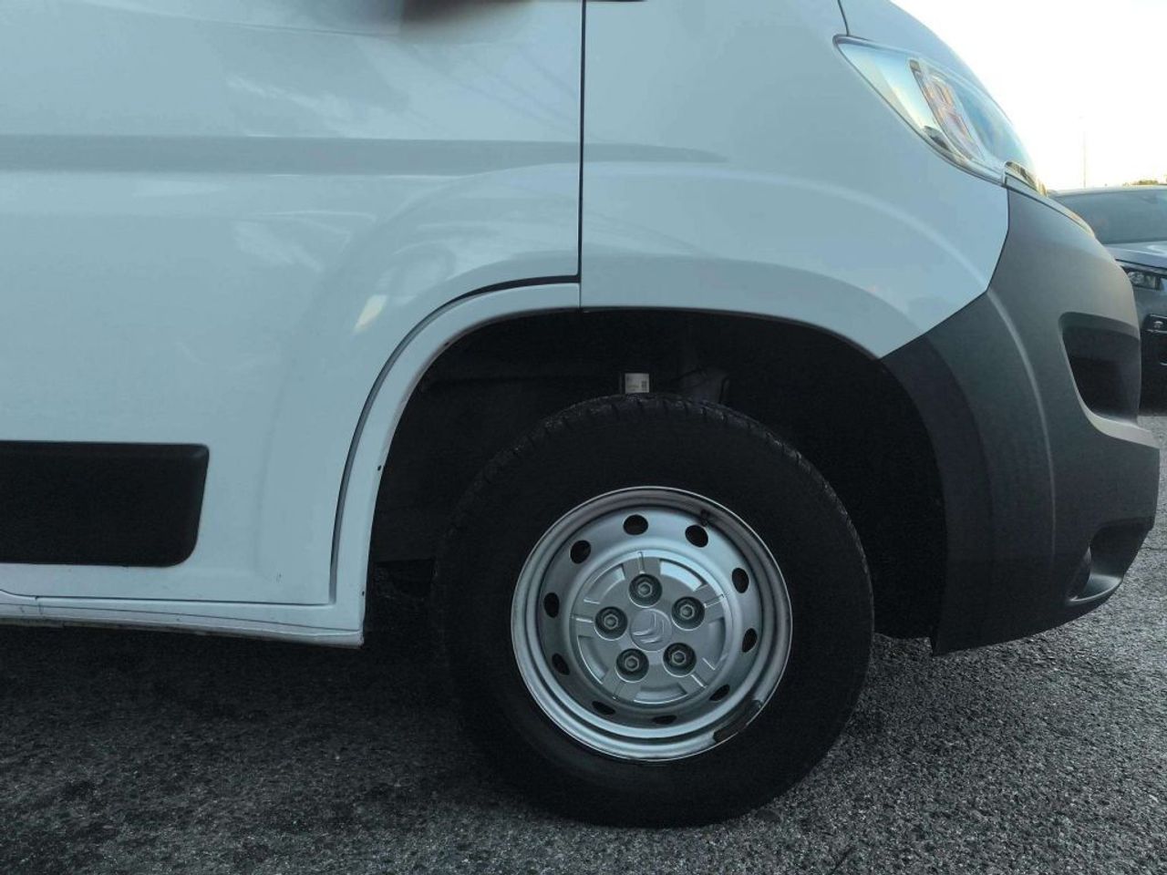 Citroën Jumper BlueHDi 103KW (140CV) Furgón 35L2H2 - foto 10