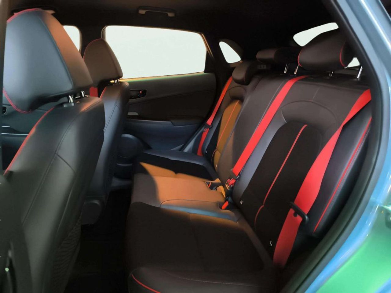 Hyundai Kona 1.6 GDI HEV Tecno Red DCT - foto 13