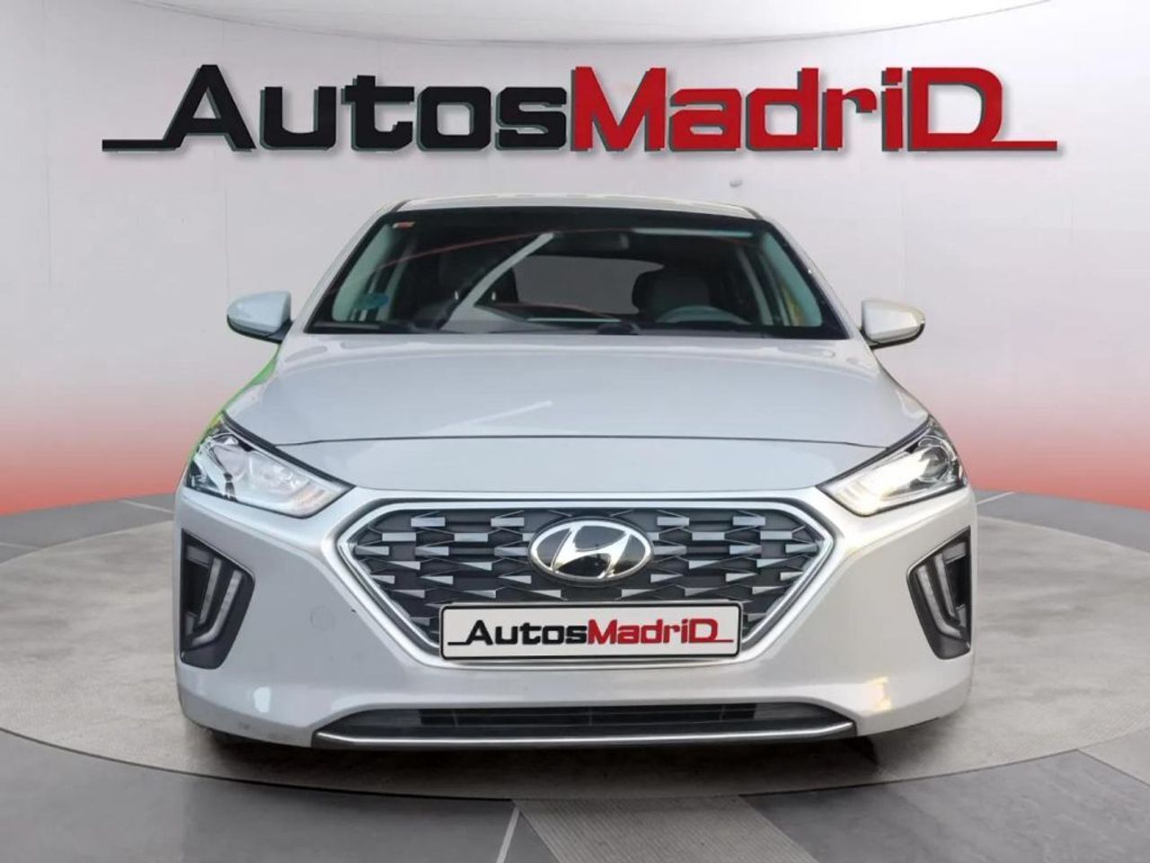 Hyundai IONIQ 1.6 GDI HEV Klass DCT - foto 2