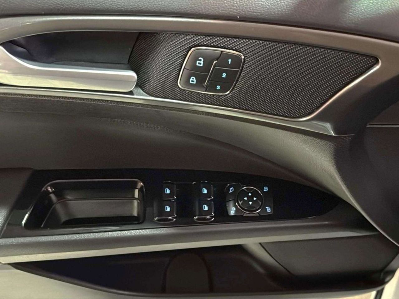 Ford Mondeo 2.0 Híbrido 137kW (187CV) Titanium HEV - foto 14