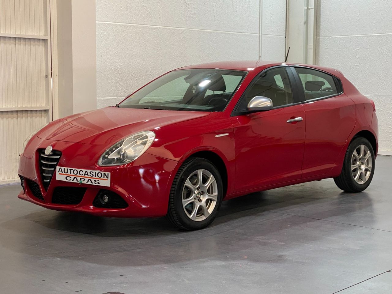 foto de alfa romeo giulietta 2012 de segunda mano