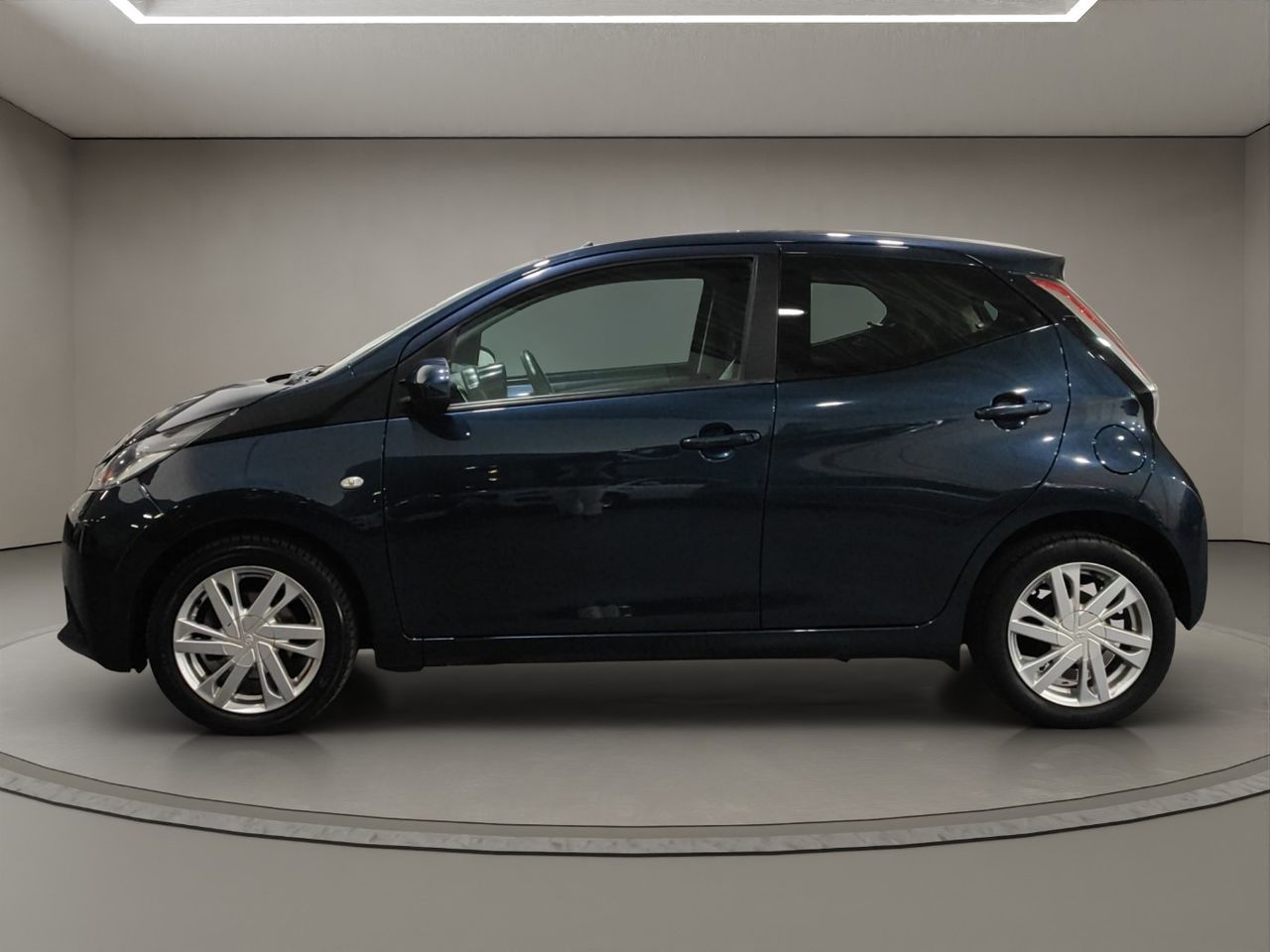 toyota aygo 2017 / foto grande (2)