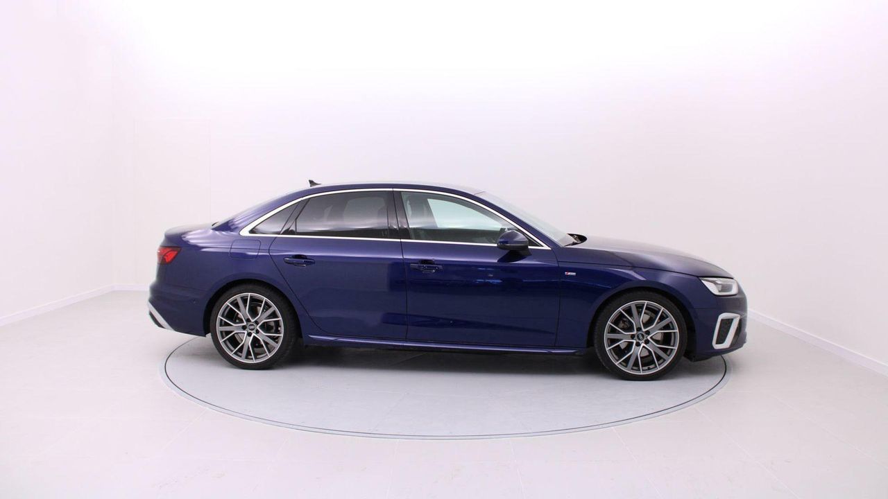 audi a4 2023 / foto grande (3)