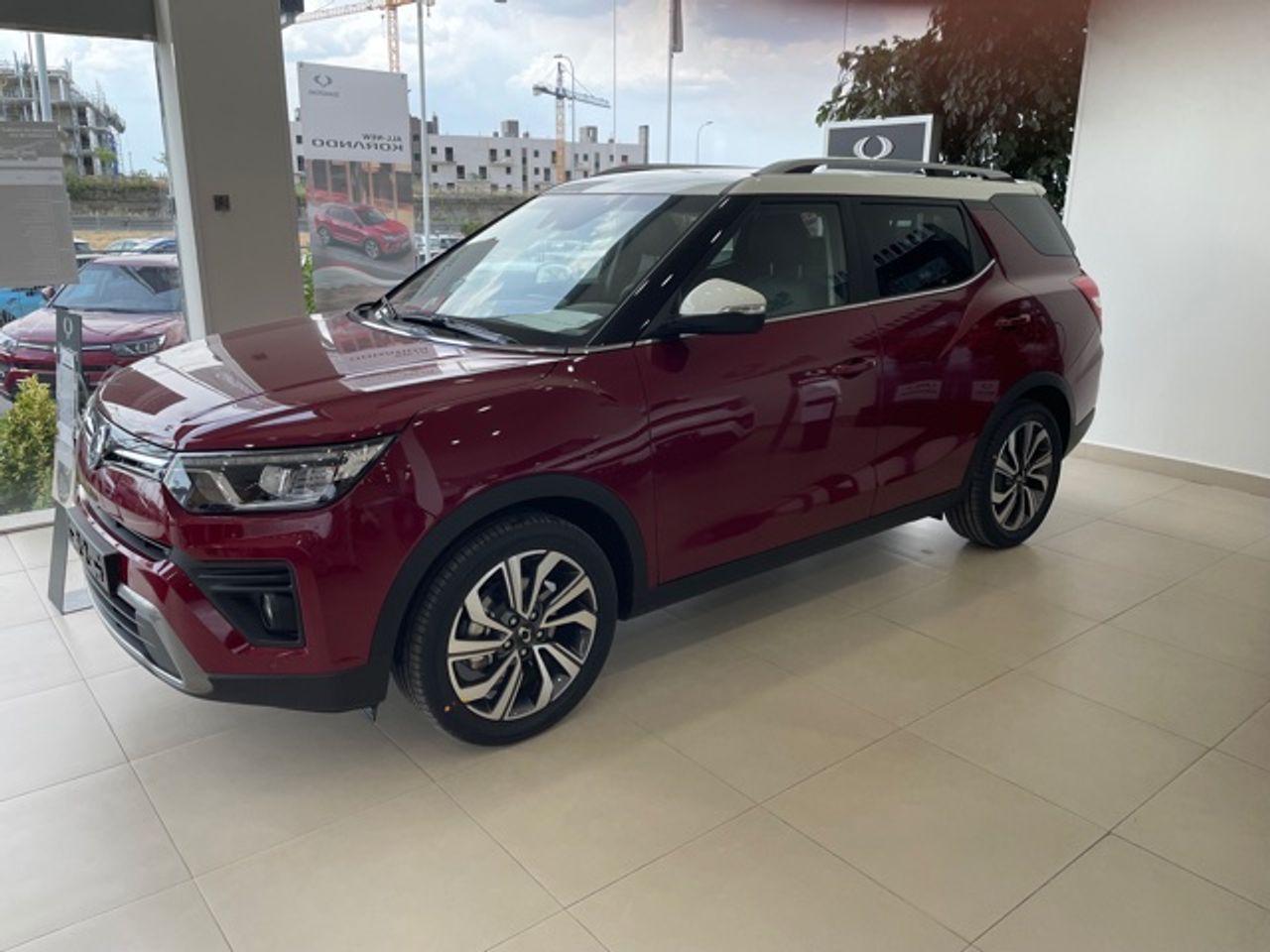 Ssangyong tivoli line  de segunda mano - ssangyong tivoli grand 2023 /
