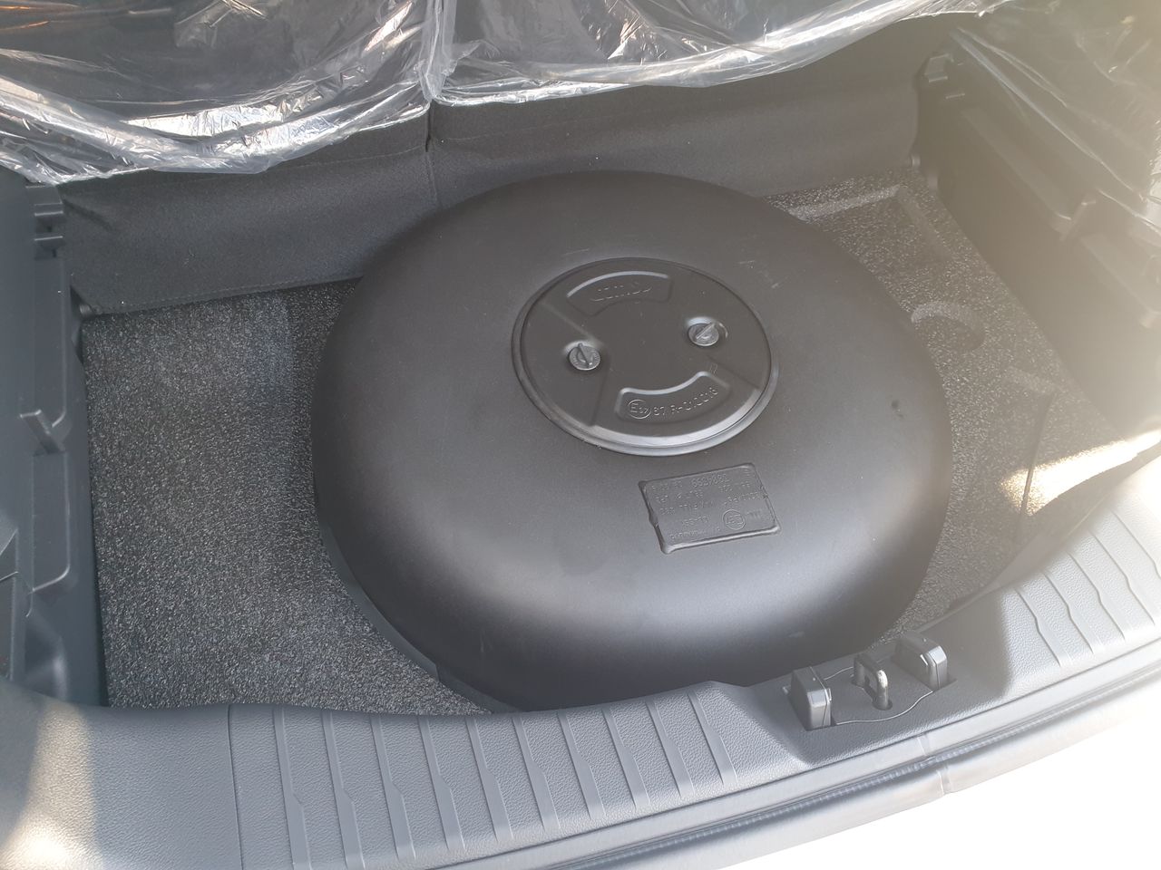 ssangyong tivoli 2024 / foto grande (3)