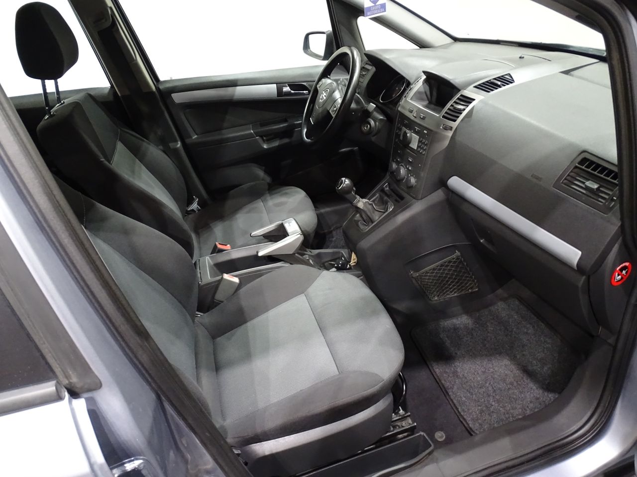 Opel Zafira 1.9 CDTi 120 CV ENJOY  - Foto 2