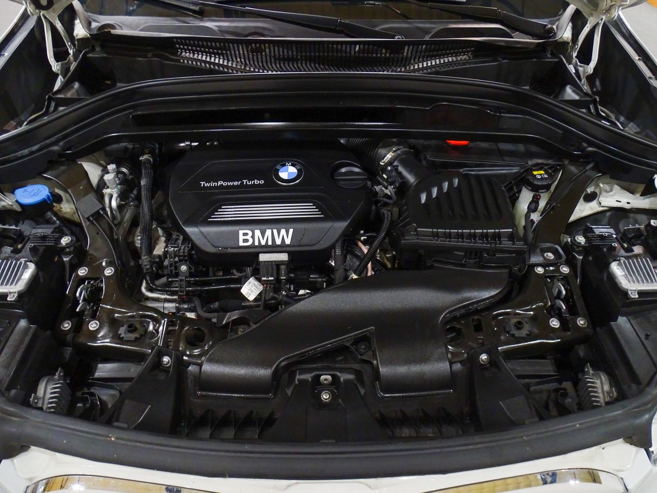 BMW X1 sDrive18d  - Foto 2