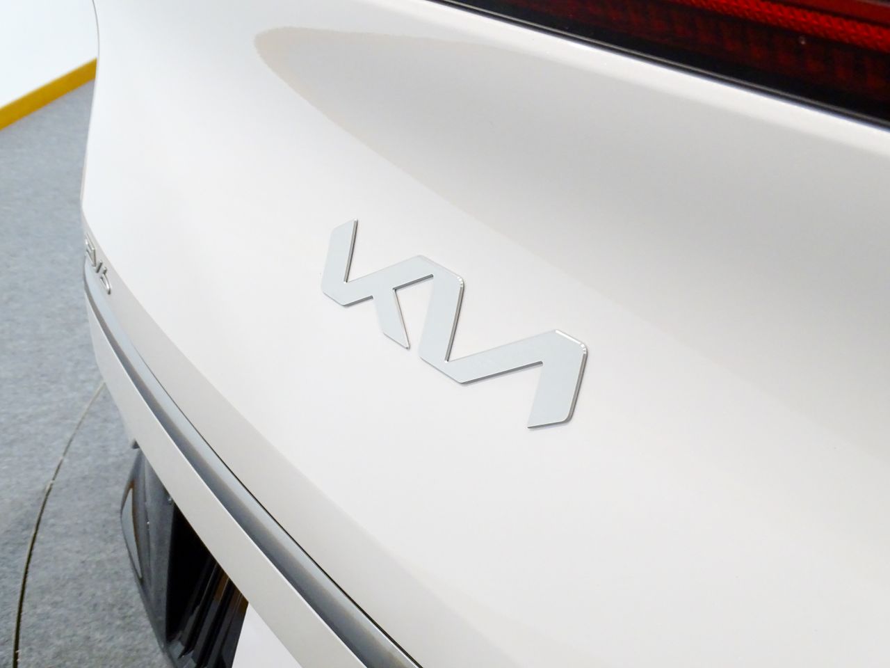 Kia EV6 77,4kWh 168kW RWD ( 229CV ) (Long Range) EV6  - Foto 2