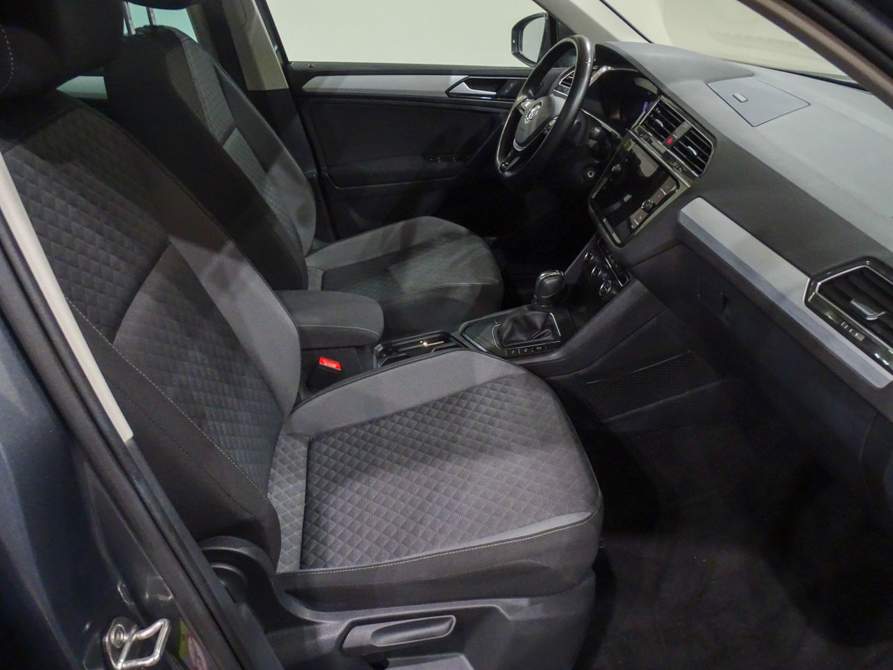 Volkswagen Tiguan 2.0 TDI 110kW  (150CV) BMT DSG Advance  - Foto 2