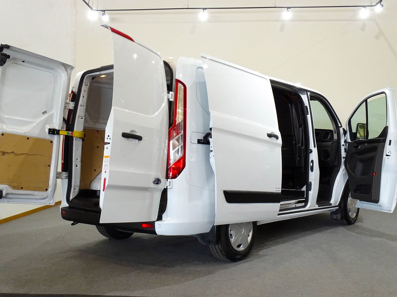 Ford Tourneo  Custom Van 2.0 TDCI 96kW ( 130CV )280 L1 Trend  - Foto 2