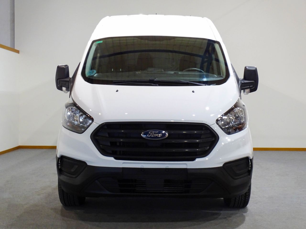 Ford Tourneo  Custom Van 2.0 TDCI 77kW ( 105CV )300 L2 Trend  - Foto 2