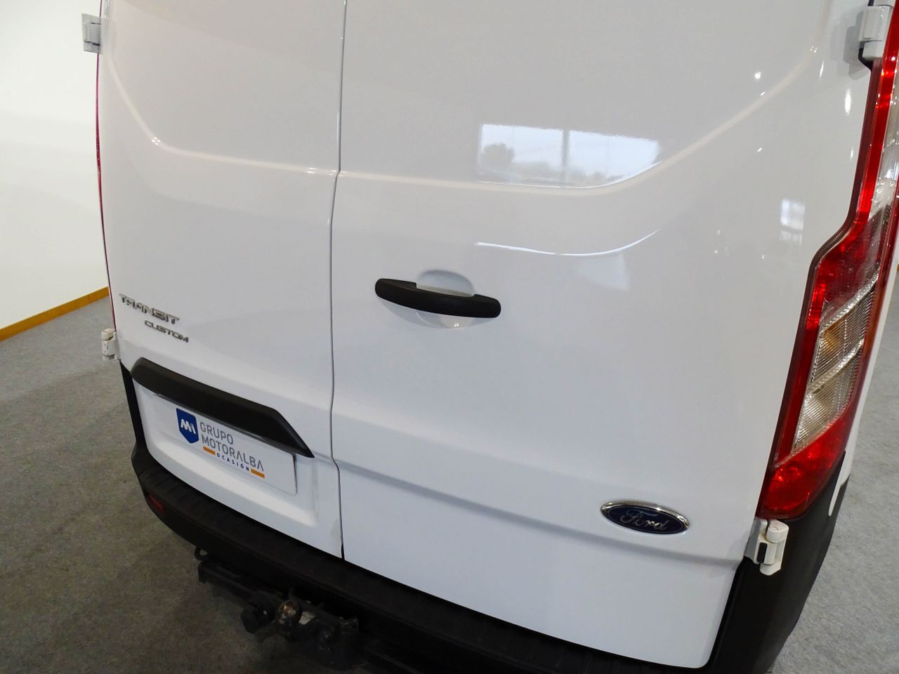 Ford Tourneo  Custom Van 2.0 TDCI 77kW ( 105CV )300 L2 Trend  - Foto 2