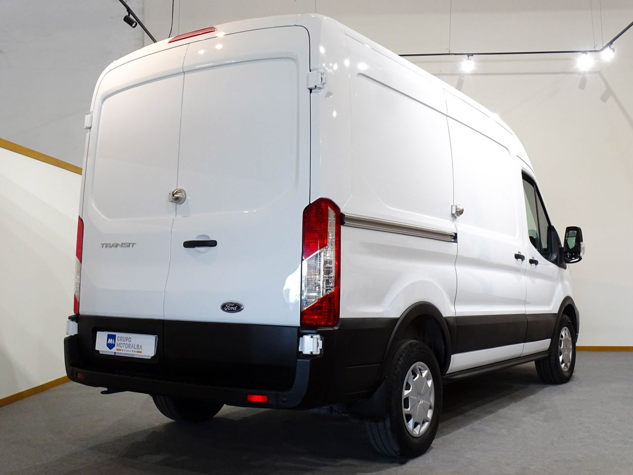 Ford Transit 350 96kW L2H2 Van   FWD Trend  - Foto 2