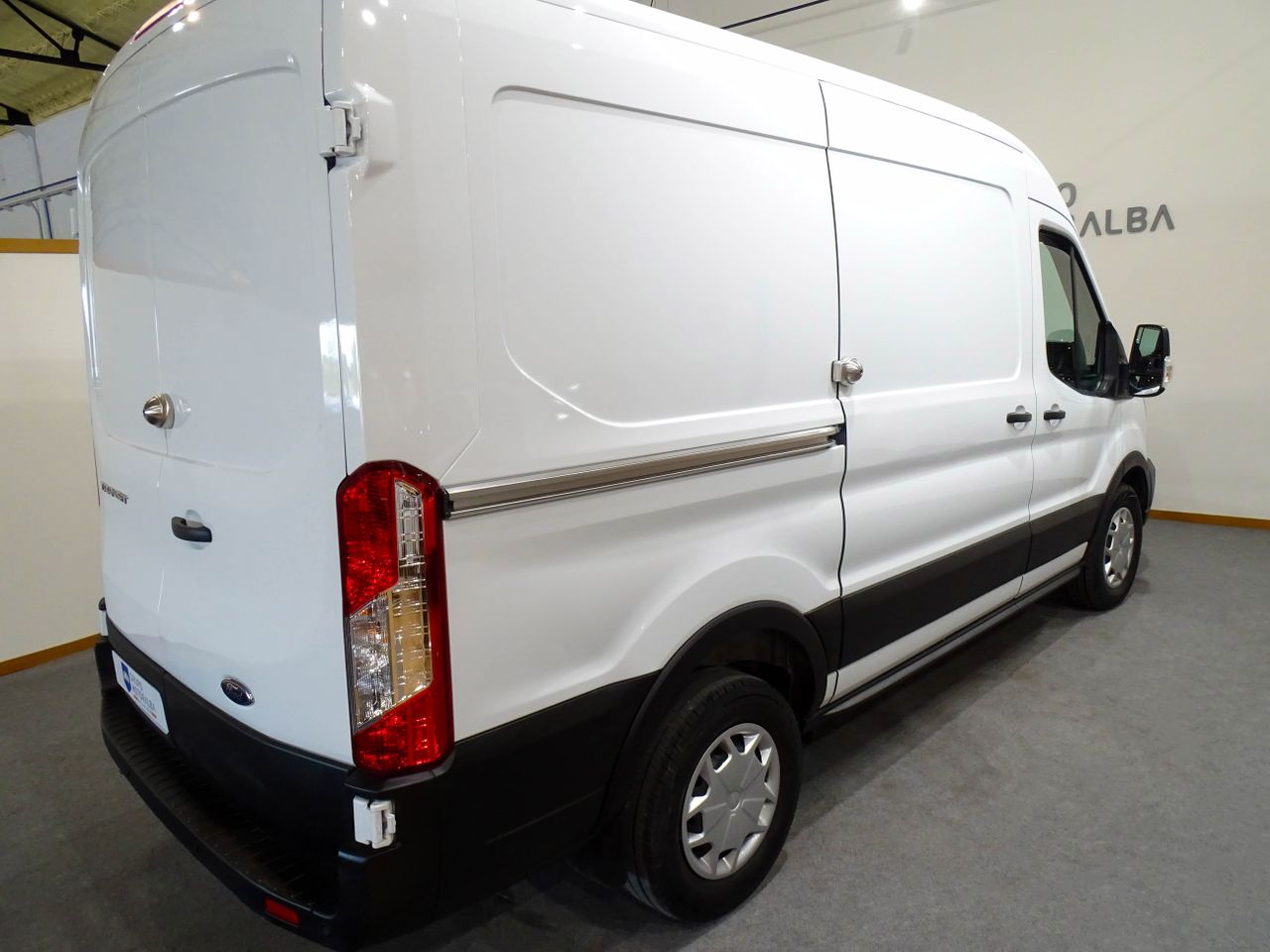 Ford Transit 350 96kW L2H2 Van   FWD Trend  - Foto 2