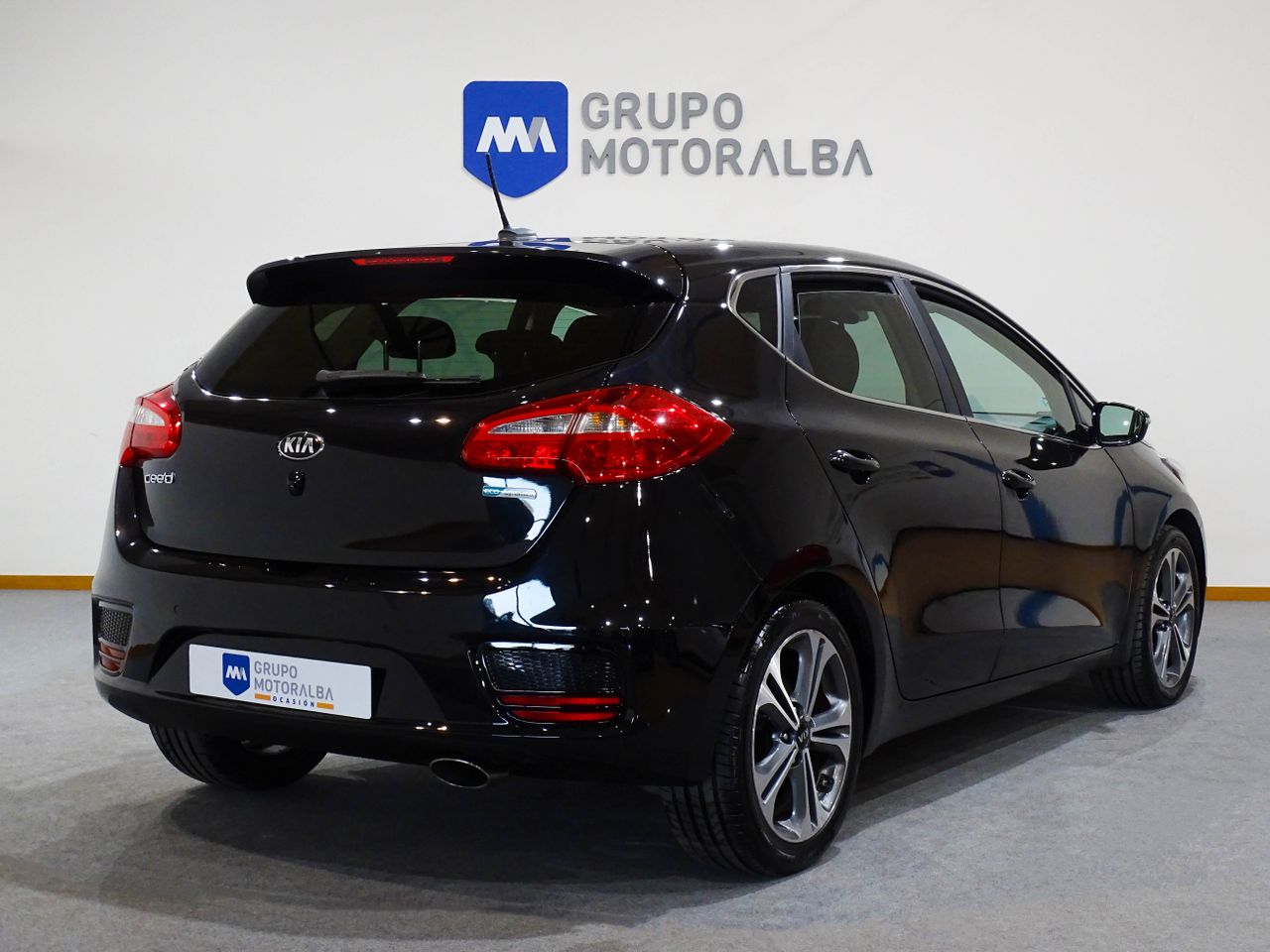 Kia Ceed 1.6 CRDi VGT 100kW (136CV ) Tech  - Foto 2