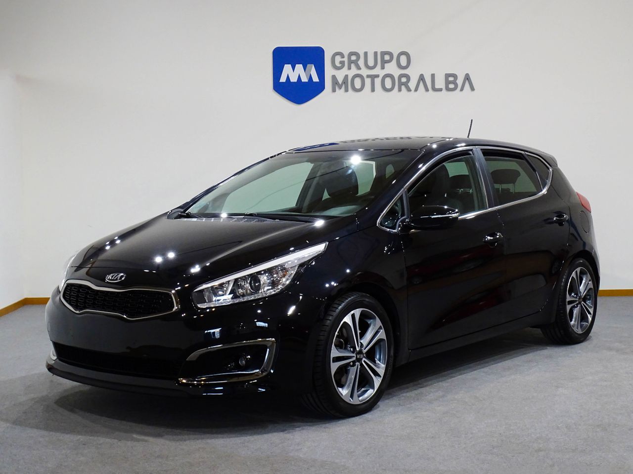 Kia Ceed 1.6 CRDi VGT 100kW (136CV ) Tech  - Foto 2