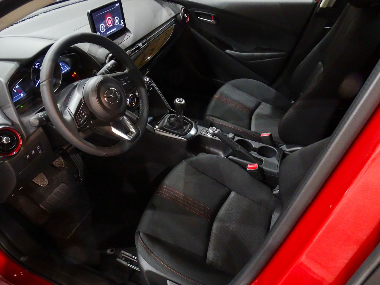 Mazda 2 1.5 e-SKYACTIV G 66kW (90CV) MT Homura  - Foto 2