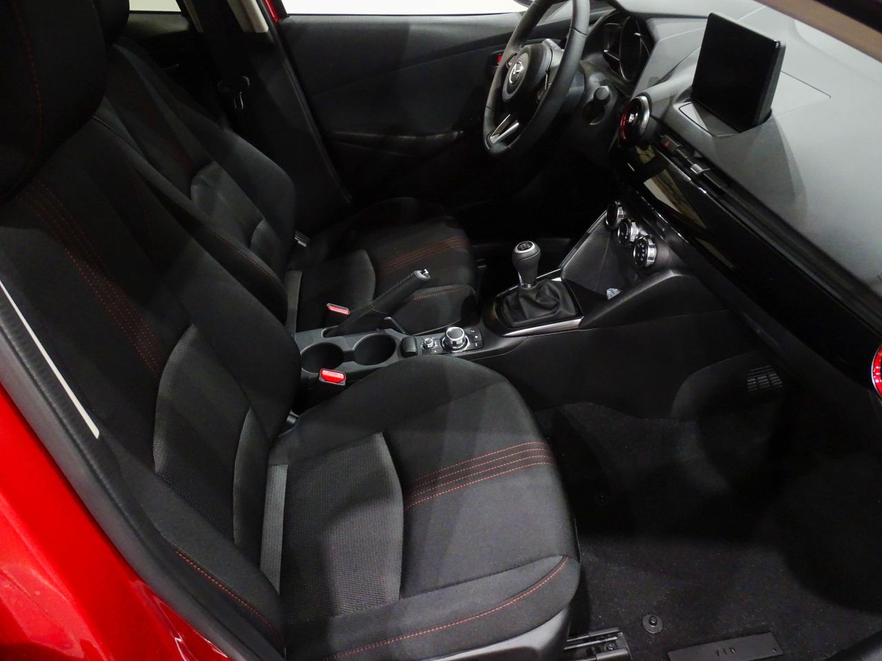 Mazda 2 1.5 e-SKYACTIV G 66kW (90CV) MT Homura  - Foto 2