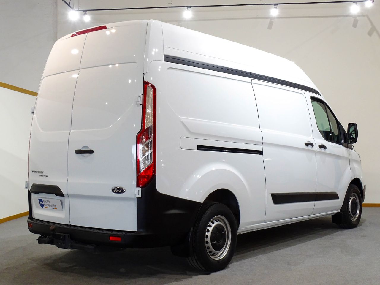 Ford Tourneo  Custom Van Doble 2.0 TDCI 77kW ( 105CV ) 300 L1 Trend  - Foto 2