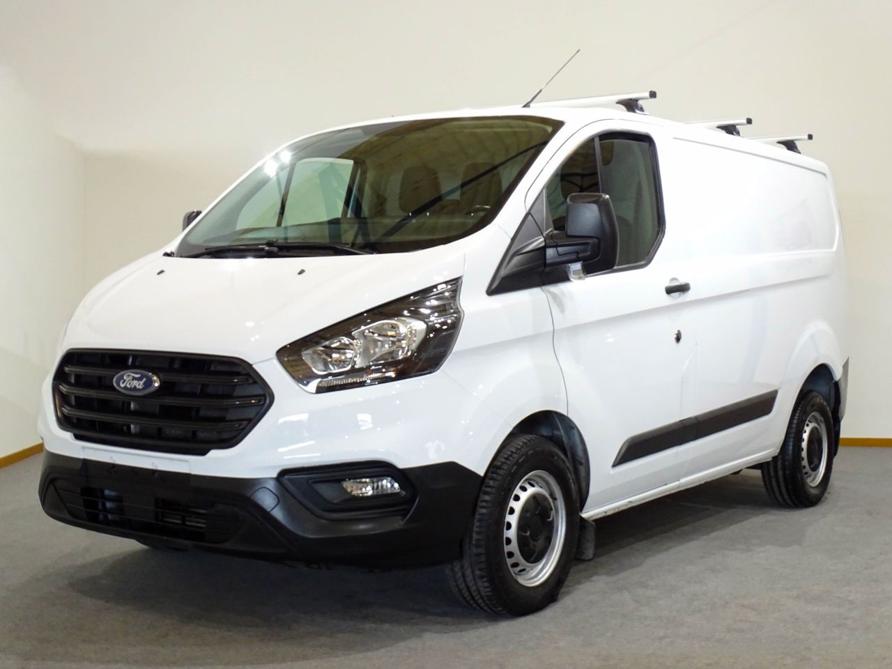 Ford Tourneo  Custom Van 2.0 TDCI 77kW ( 105CV ) 270 L1 H1 AMBIENTE  - Foto 2