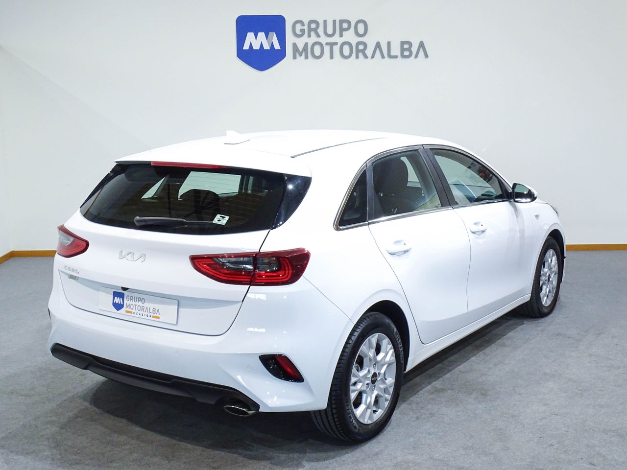 Kia Ceed 1.6 MHEV iMT 100kW (136CV) Drive  - Foto 2