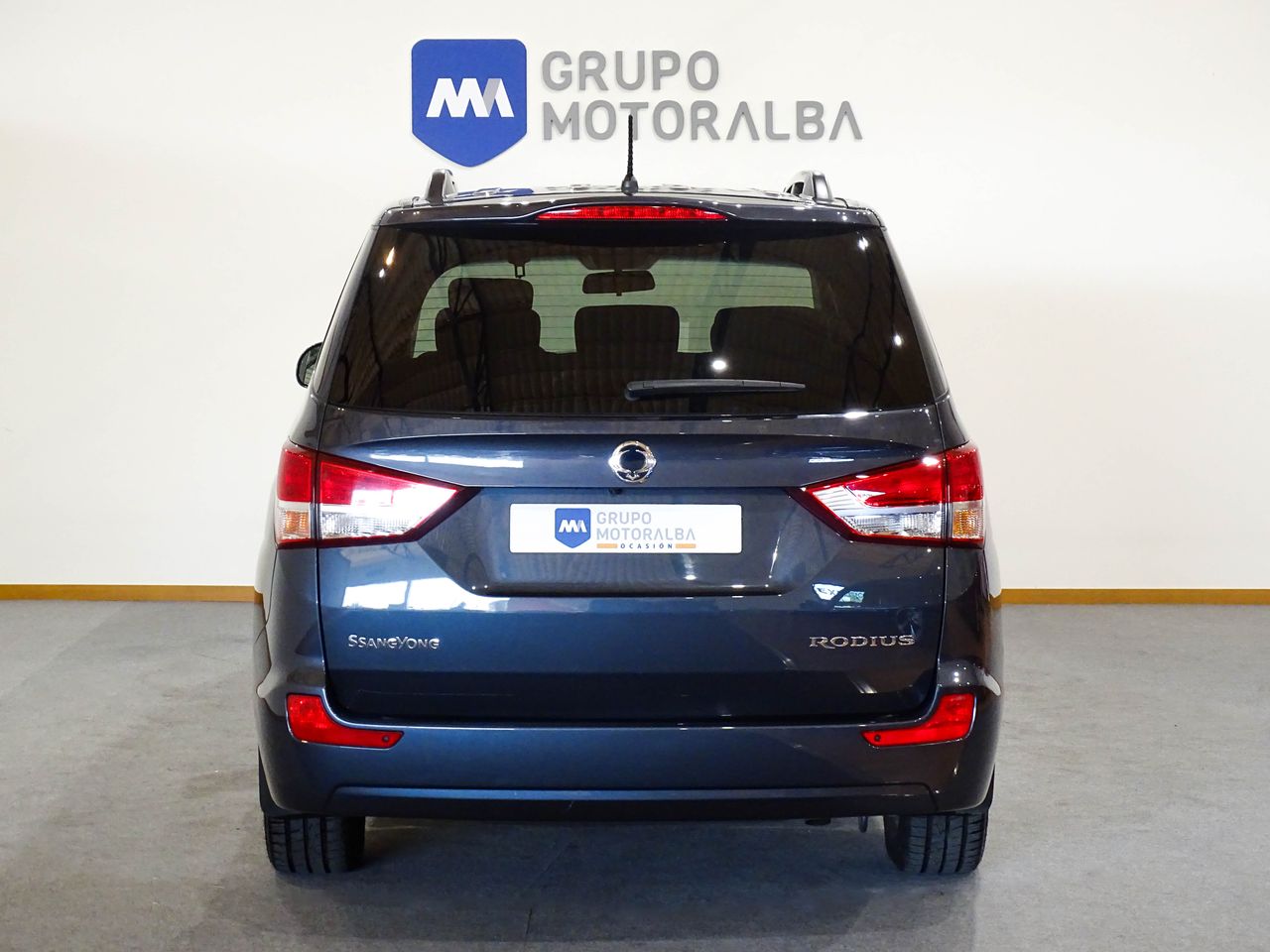 SsangYong Rodius D22T 131kW ( 178cv ) LINE  - Foto 2