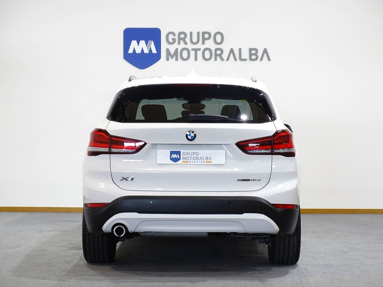 BMW X1 1.5 sDrive16d 85kW ( 116D )  Business  - Foto 2