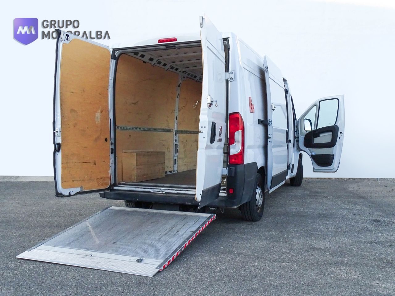 Fiat Ducato 35 2.3 96kW ( 130CV ) Multijet Furgón Largo VAN  - Foto 2