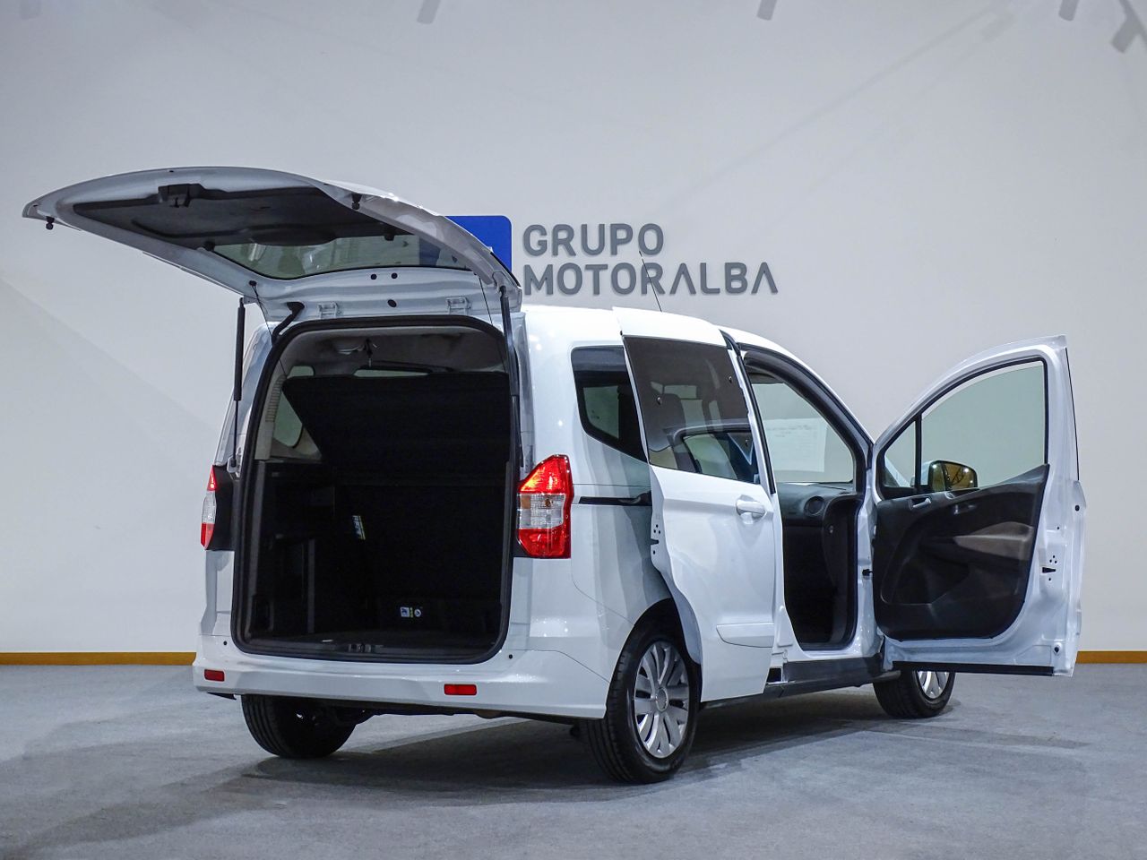 Ford Tourneo Courier 1.5 TDCi 74kW (100CV) Trend  - Foto 2