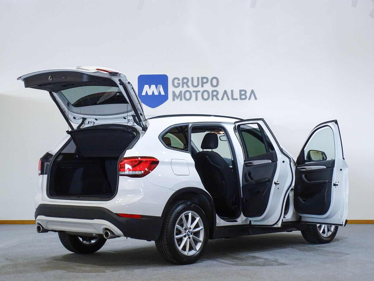 BMW X1 2.0 sDrive18d 110Kw ( 150cv )  - Foto 2