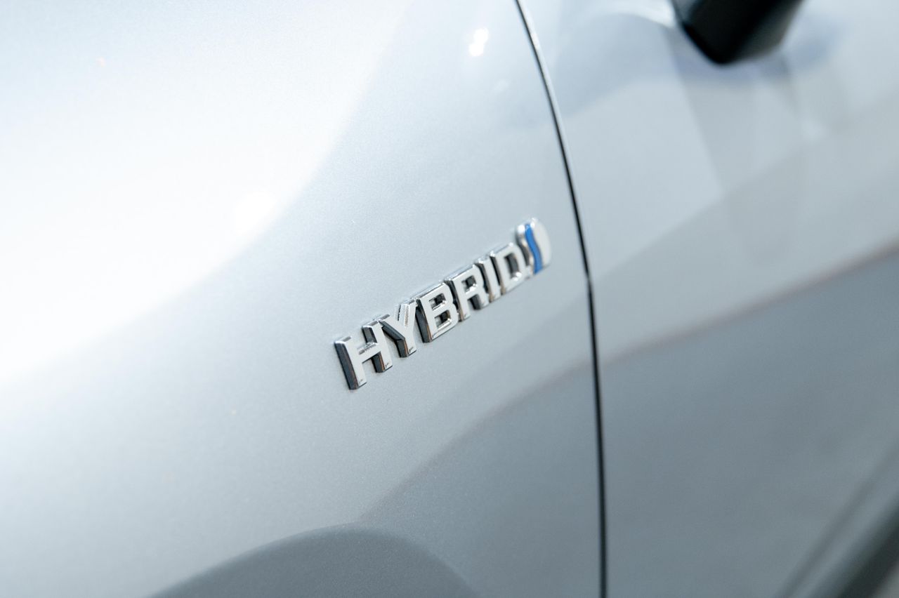 Toyota Rav4 2.5l hybrid 145kW ( 197CV ) 2WD  - Foto 2