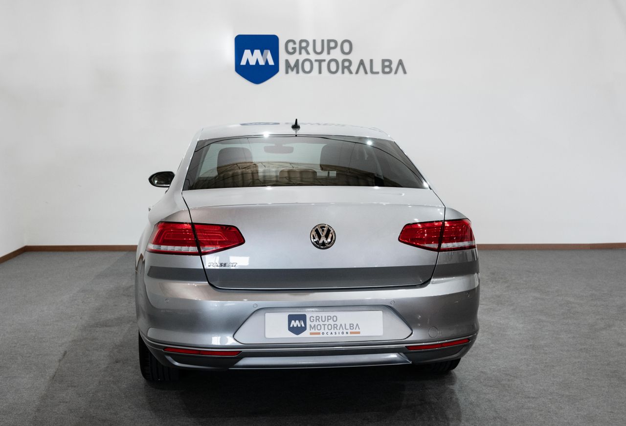 Volkswagen Passat Advance 2.0 TDI 110kW (150CV) DSG  - Foto 2