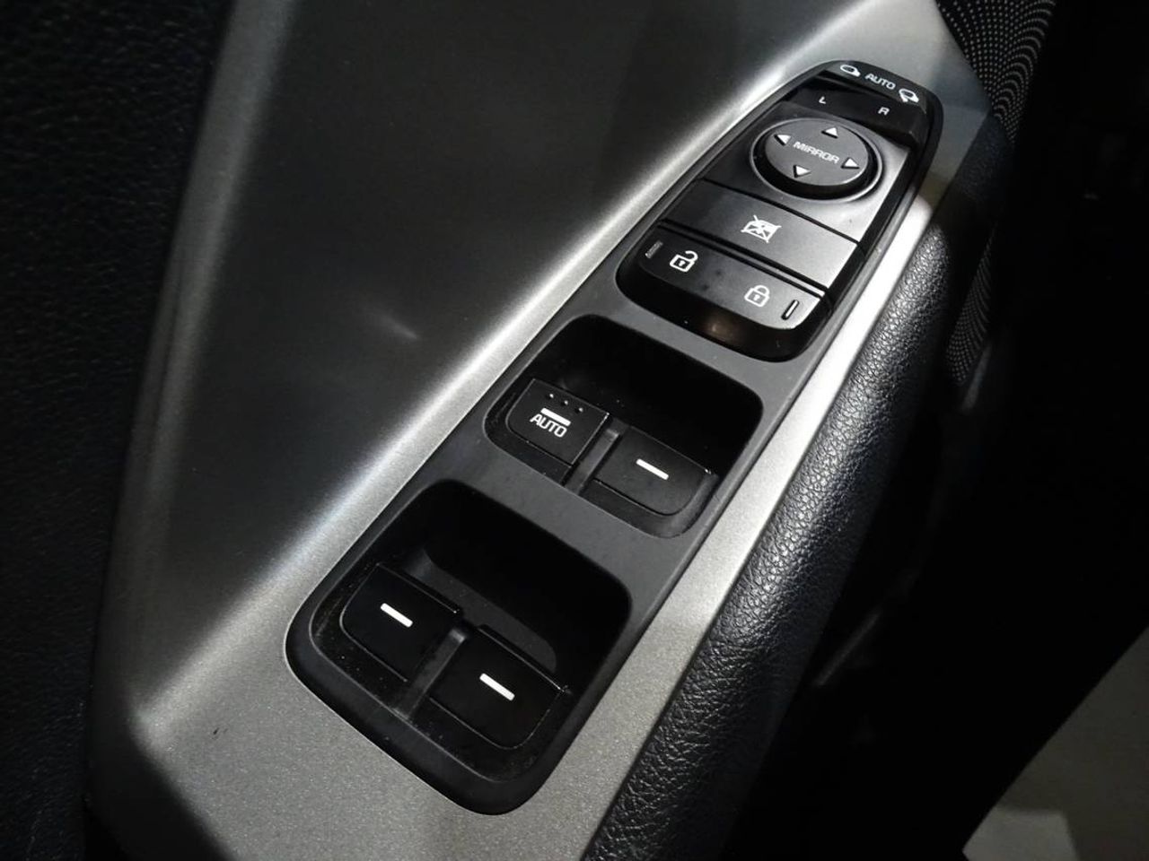 Kia Niro Drive 1.6 GDi Híbrido 104kW (141CV)  - Foto 2