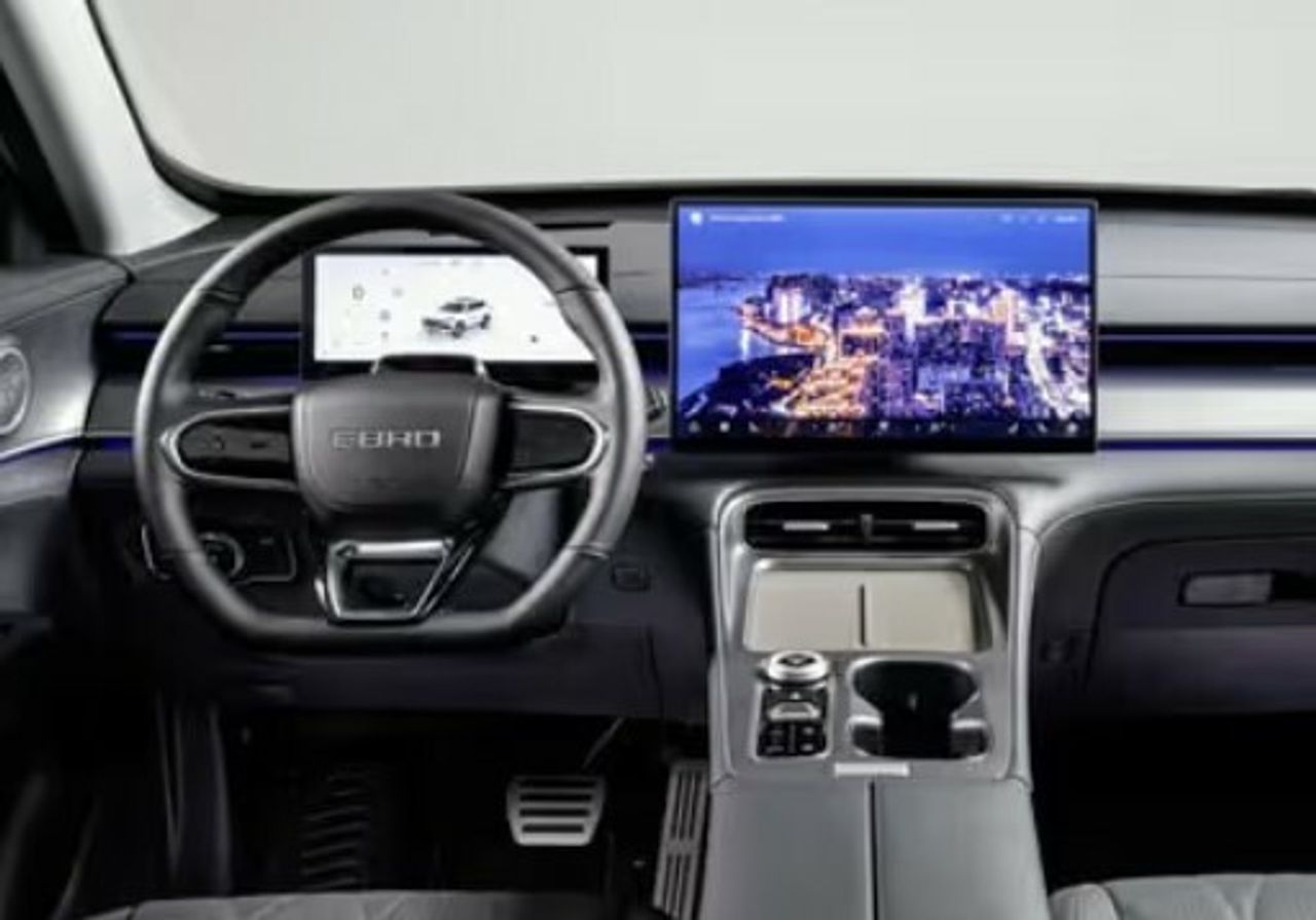 ebro s800 2025 / foto grande (3)