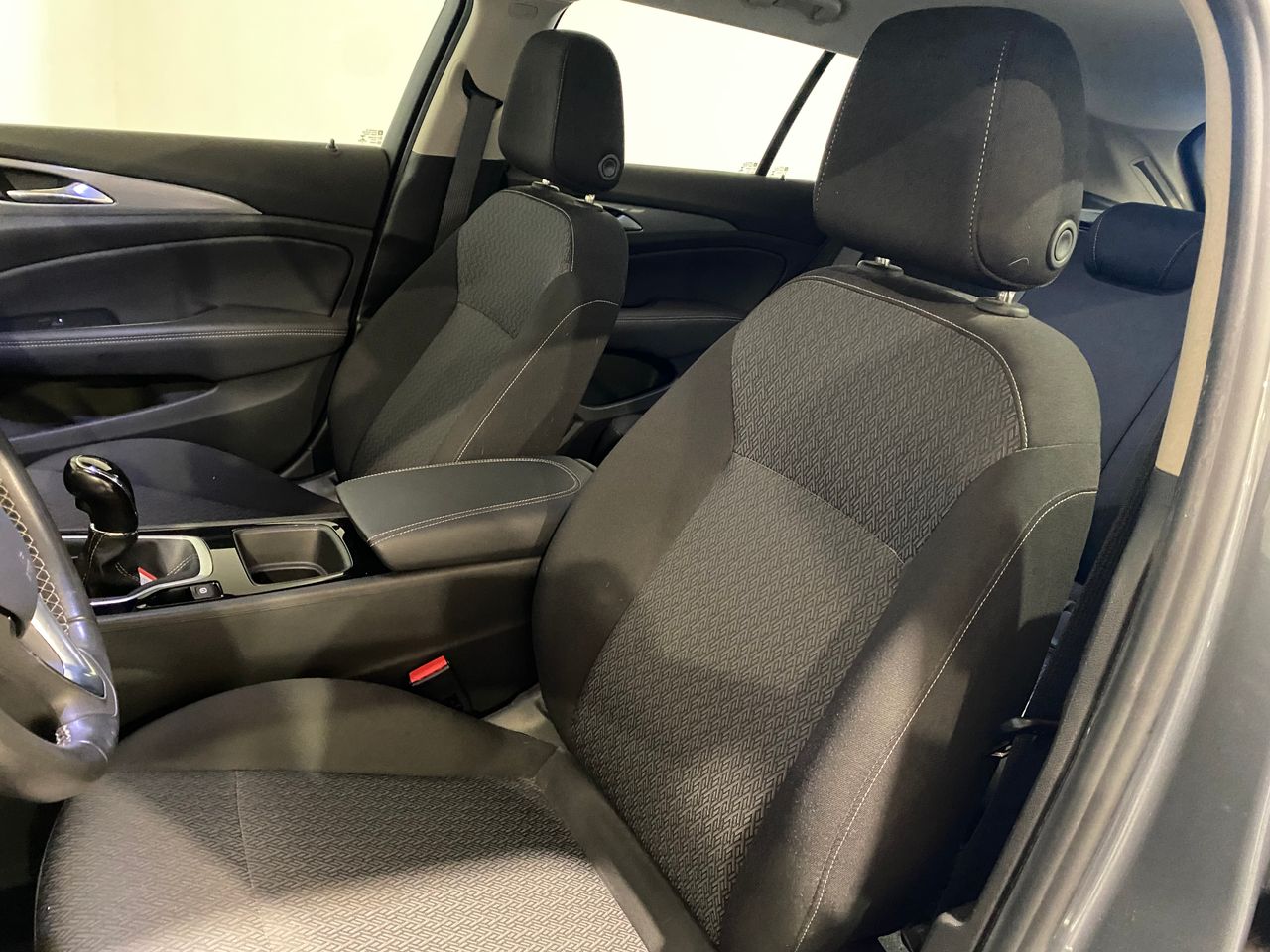 Opel Insignia ST 1.6 CDTi 81kW ecoTEC D Selective - foto 8