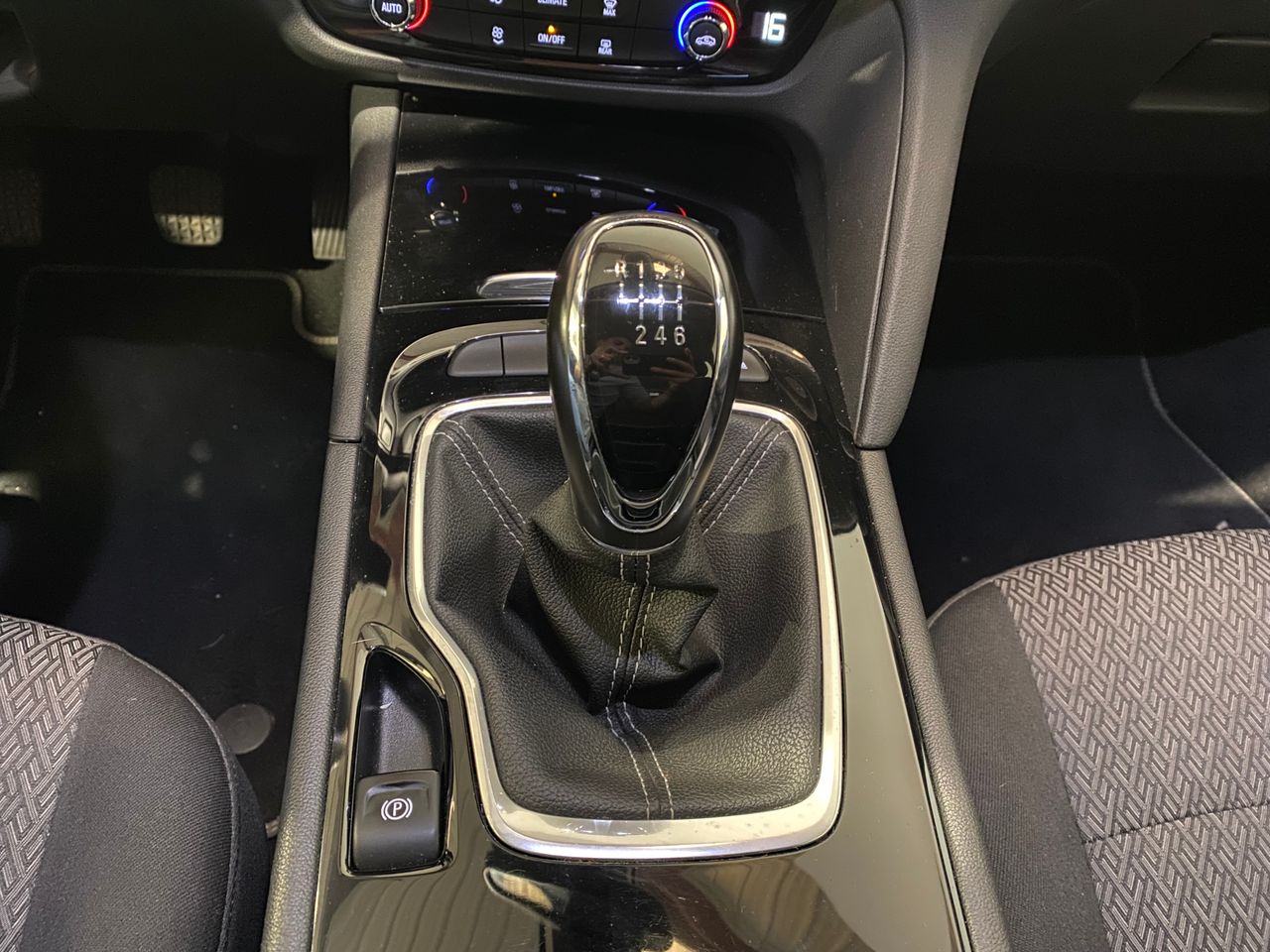 Opel Insignia ST 1.6 CDTi 81kW ecoTEC D Selective - foto 16