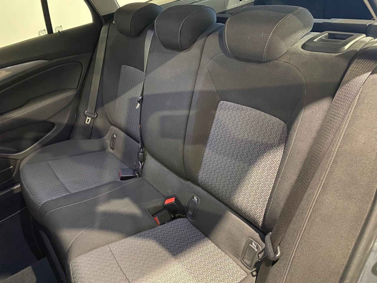 Opel Insignia ST 1.6 CDTi 81kW ecoTEC D Selective - foto 22