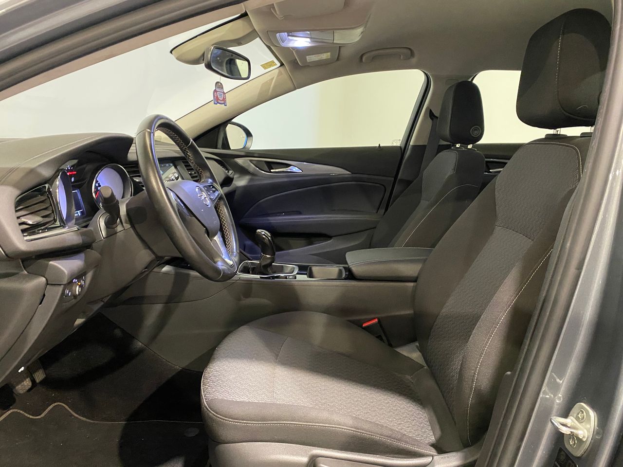 Opel Insignia ST 1.6 CDTi 81kW ecoTEC D Selective - foto 7