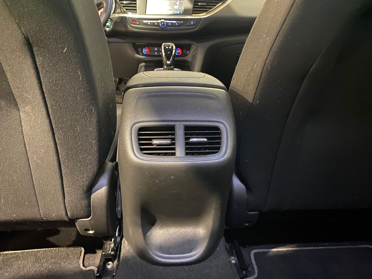 Opel Insignia ST 1.6 CDTi 81kW ecoTEC D Selective - foto 23