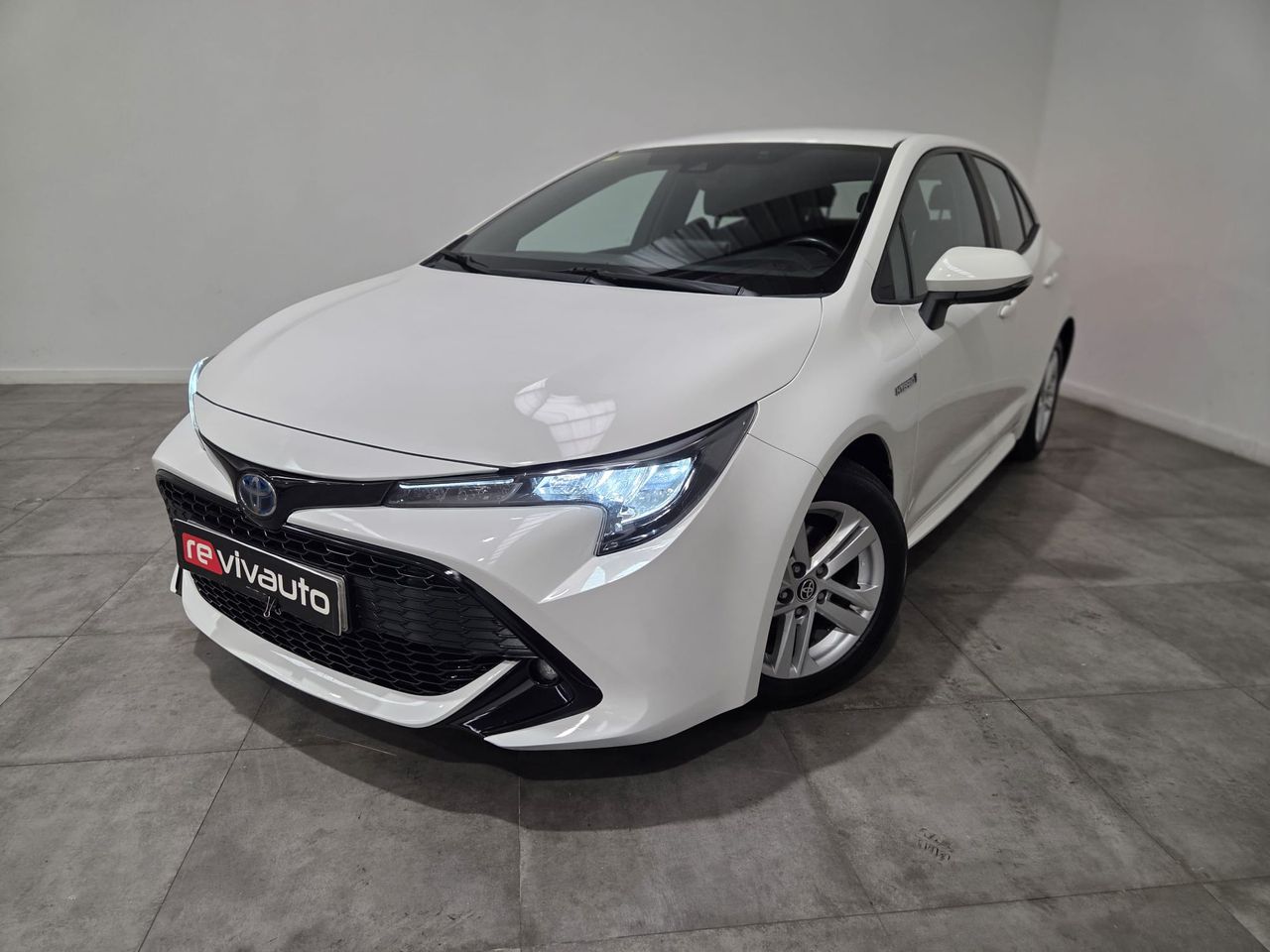 Toyota Corolla 1.8 125H ACTIVE TECH E-CVT