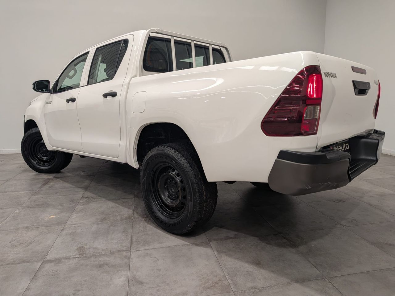 Toyota Hilux 2.4 D4D doble cabina GX - foto 3