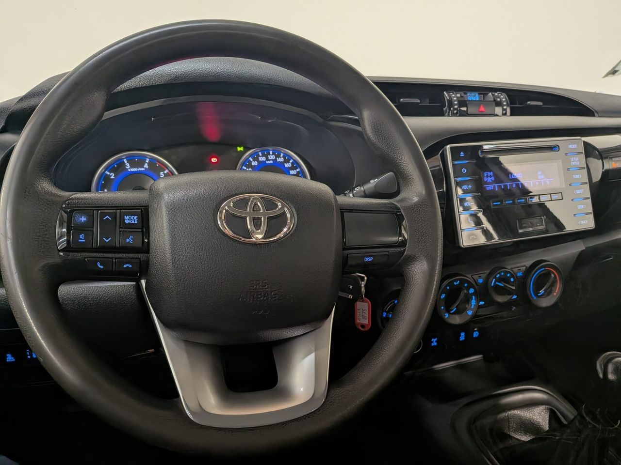 Toyota Hilux 2.4 D4D doble cabina GX - foto 4