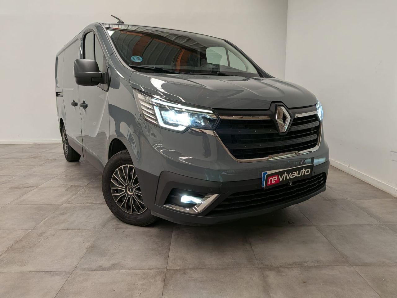 Renault Trafic Furgón L1H1 blue dci 150 CV - foto 2