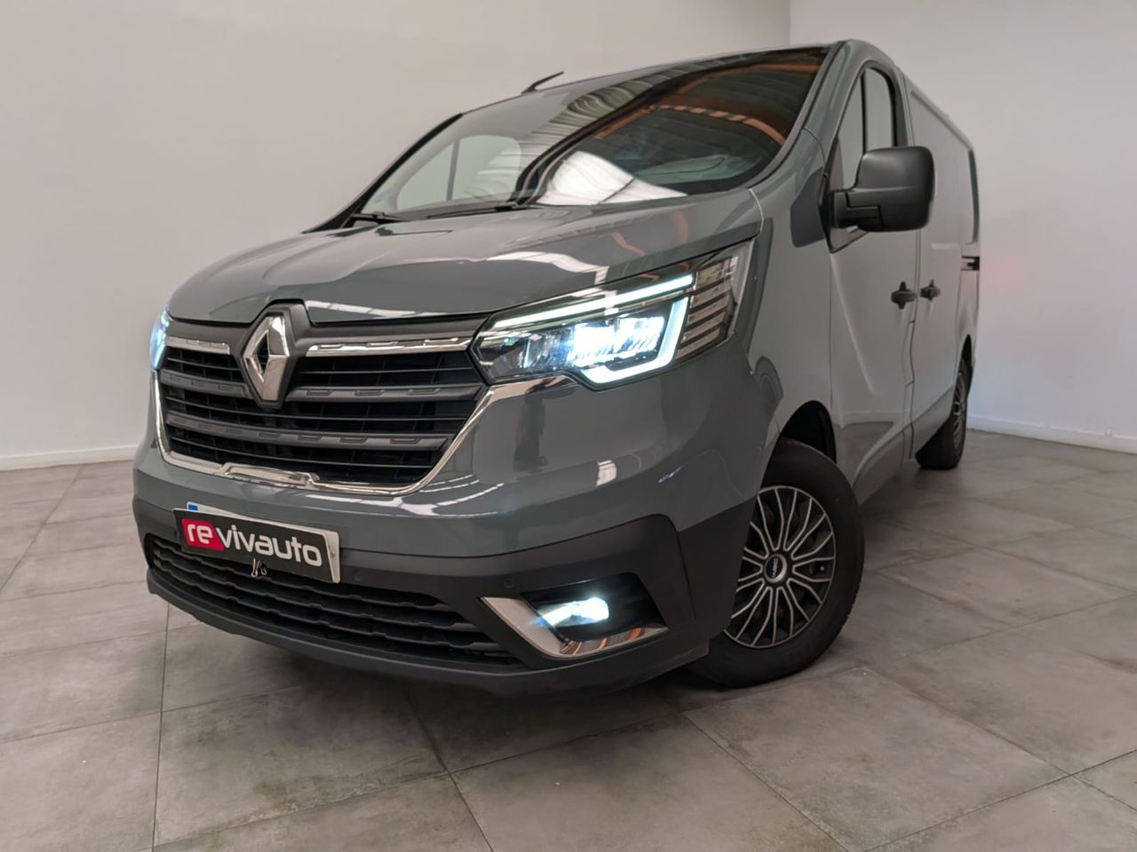 Renault Trafic Furgón L1H1 blue dci 150 CV