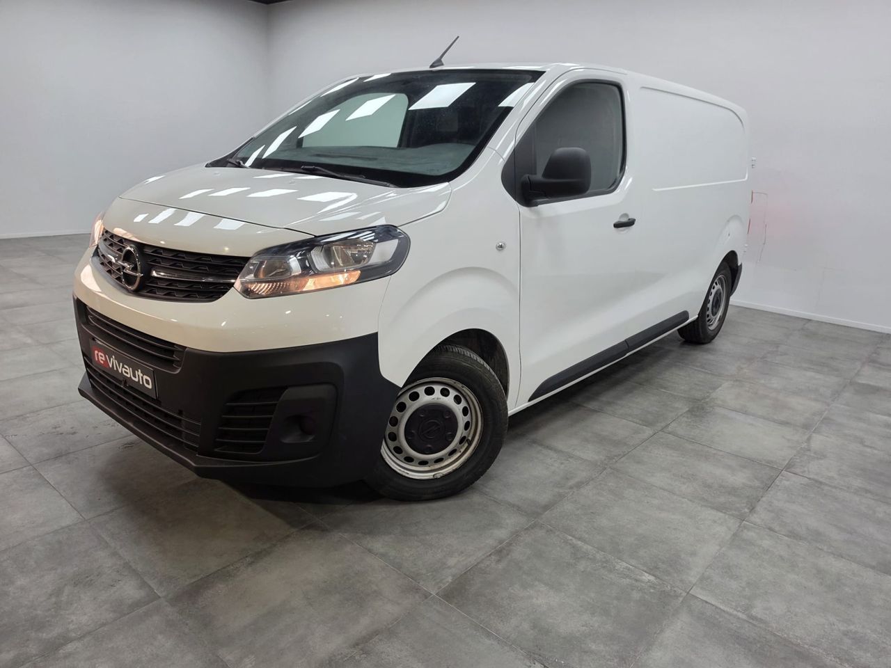 Opel Vivaro 1.5 BlueHdi M stand