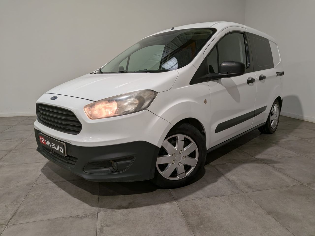 Ford Tourneo Courier 1.5 TDCi 75cv Trend
