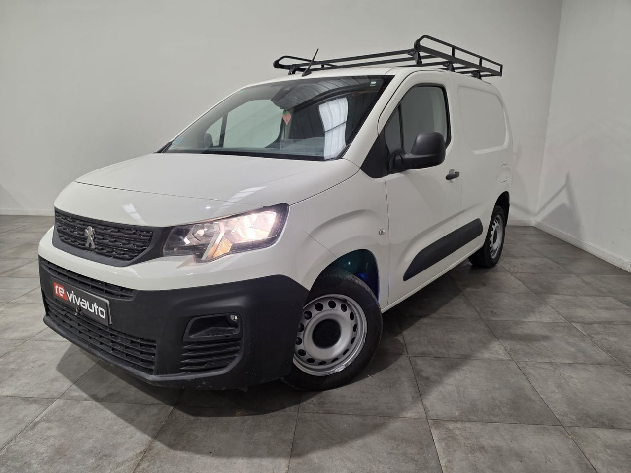 Peugeot Partner Premium Standard 600kg BlueHdi