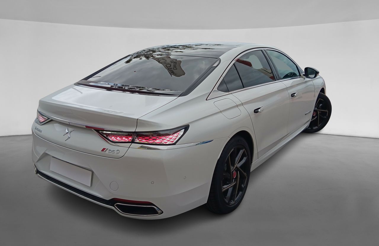 ds automobiles ds 9 2023 / foto grande (2)