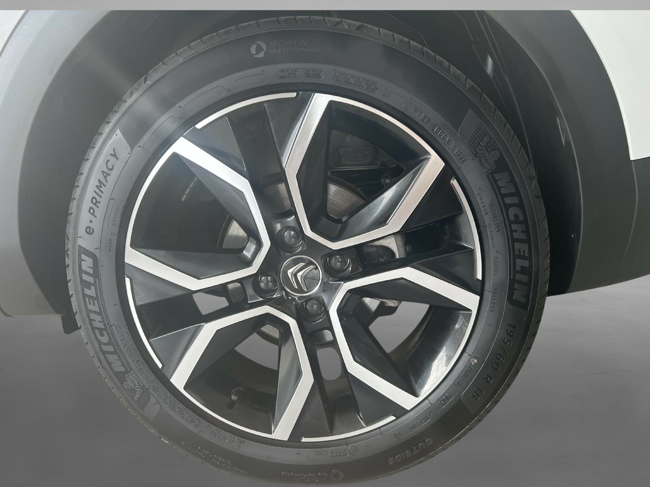 citroën c4 2023 / foto grande (3)